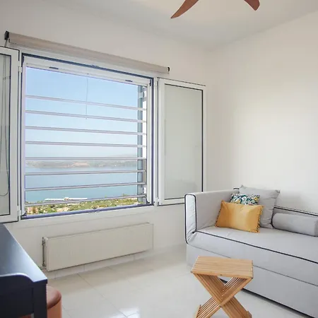 Amazing Sea View Apartment
